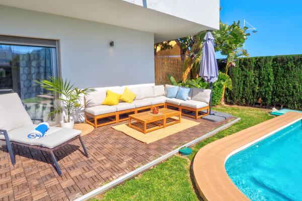 #10 - Villa Serena | Holiday Rentals | Dora Rentals