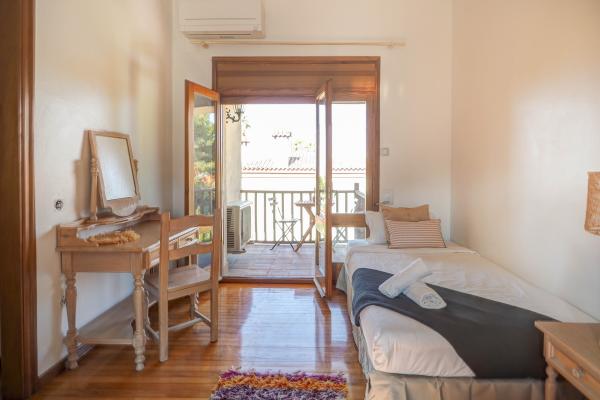 #1010 - Villa El Faro | Holiday Rentals | Dora Rentals