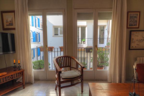 #1026 - Center Family Apartment | Holiday Rentals | Dora Rentals