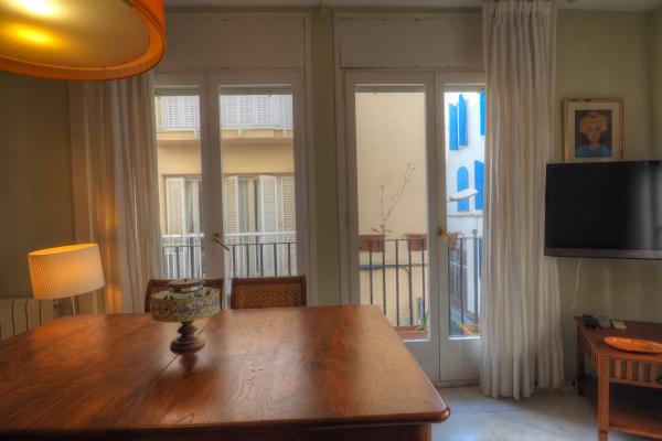 #1035 - Center Family Apartment | Holiday Rentals | Dora Rentals