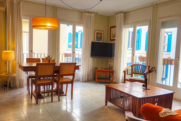 #1036 - Center Family Apartment | Holiday Rentals | Dora Rentals