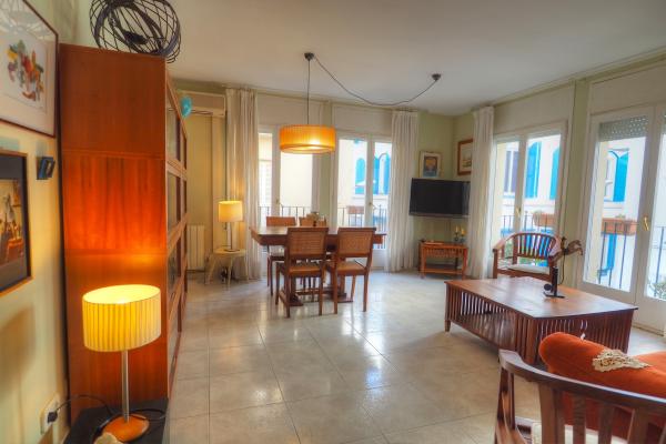 #1039 - Center Family Apartment | Holiday Rentals | Dora Rentals