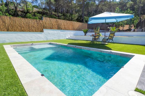 #1051 - Villa Claudia | Holiday Rentals | Dora Rentals