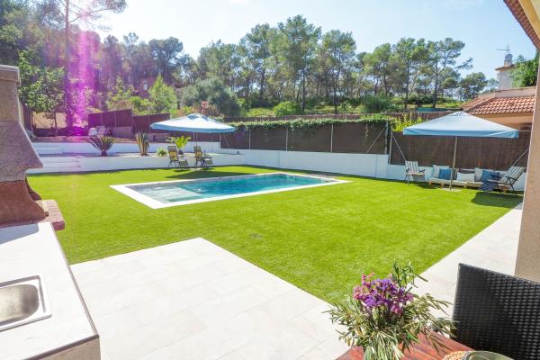 #1053 - Villa Claudia | Holiday Rentals | Dora Rentals