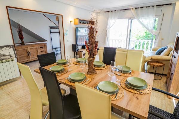 #1060 - Villa Claudia | Holiday Rentals | Dora Rentals