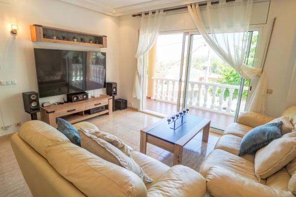 #1061 - Villa Claudia | Holiday Rentals | Dora Rentals