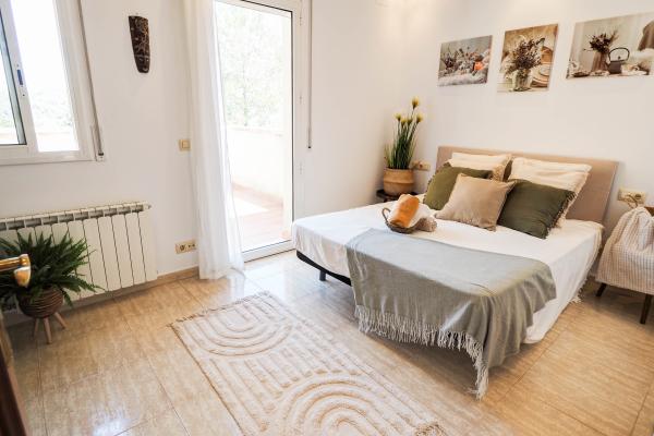 #1073 - Villa Claudia | Holiday Rentals | Dora Rentals
