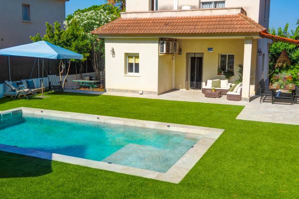 #1116 - Villa Claudia | Holiday Rentals | Dora Rentals