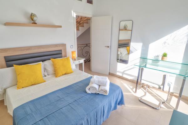 #114 - Villa Serena | Holiday Rentals | Dora Rentals