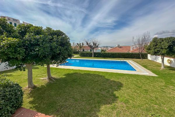 #1145 - Balmins Vibes | Holiday Rentals | Dora Rentals