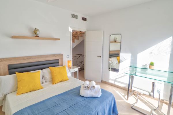 #119 - Villa Serena | Holiday Rentals | Dora Rentals