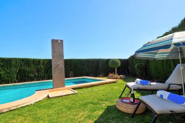 #13 - Villa Serena | Holiday Rentals | Dora Rentals