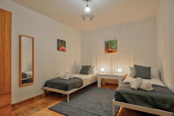 #132 - Villa Serena | Holiday Rentals | Dora Rentals