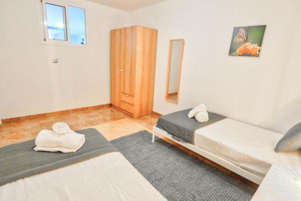 #136 - Villa Serena | Holiday Rentals | Dora Rentals