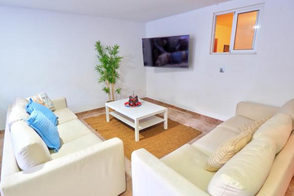 #137 - Villa Serena | Holiday Rentals | Dora Rentals