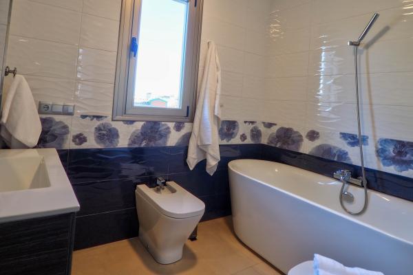 #140 - Villa Serena | Holiday Rentals | Dora Rentals