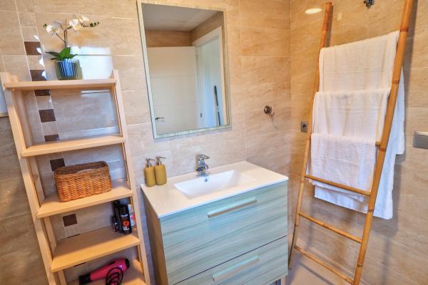 #147 - Villa Serena | Holiday Rentals | Dora Rentals