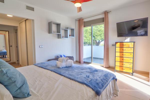 #153 - Villa Serena | Holiday Rentals | Dora Rentals