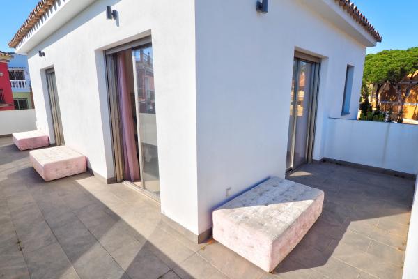 #155 - Villa Serena | Holiday Rentals | Dora Rentals
