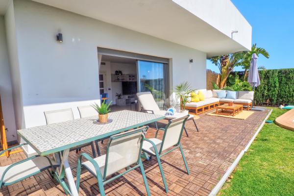 #176 - Villa Serena | Holiday Rentals | Dora Rentals