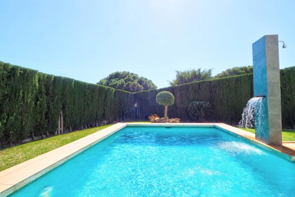 #21 - Villa Serena | Holiday Rentals | Dora Rentals
