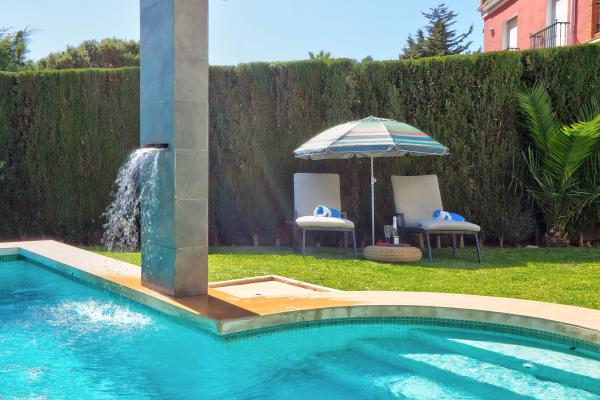 #22 - Villa Serena | Holiday Rentals | Dora Rentals