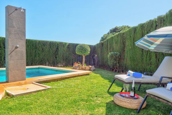 #39 - Villa Serena | Holiday Rentals | Dora Rentals