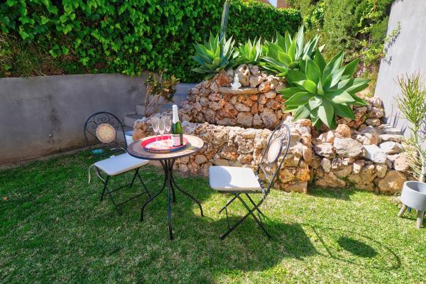 #53 - Villa Serena | Holiday Rentals | Dora Rentals