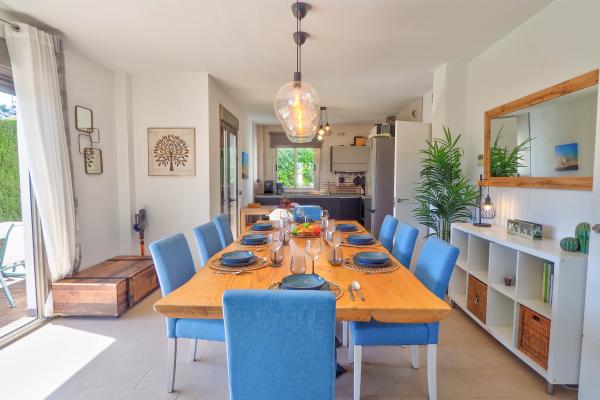 #79 - Villa Serena | Holiday Rentals | Dora Rentals