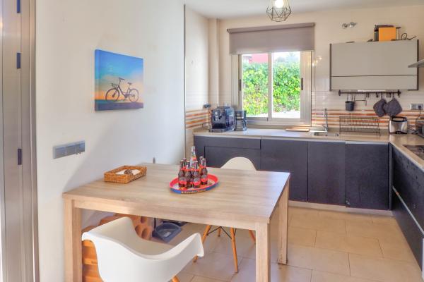 #81 - Villa Serena | Holiday Rentals | Dora Rentals