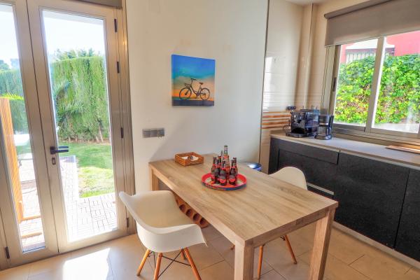 #83 - Villa Serena | Holiday Rentals | Dora Rentals