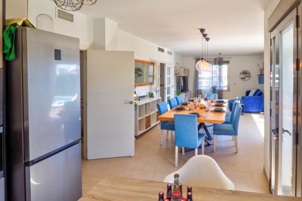 #84 - Villa Serena | Holiday Rentals | Dora Rentals