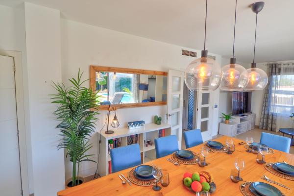 #86 - Villa Serena | Holiday Rentals | Dora Rentals