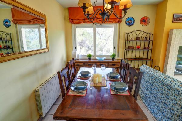 #879 - The Magic Green | Holiday Rentals | Dora Rentals