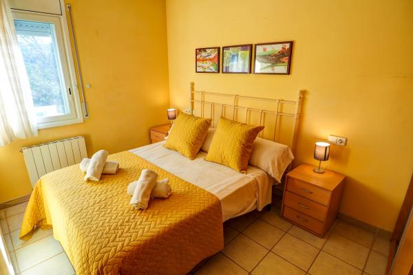 #896 - The Magic Green | Holiday Rentals | Dora Rentals