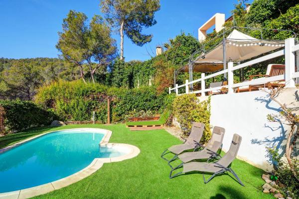 #928 - The Magic Green | Holiday Rentals | Dora Rentals