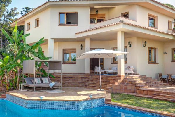 #937 - Villa El Faro | Holiday Rentals | Dora Rentals