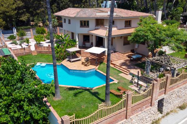 #941 - Villa El Faro | Holiday Rentals | Dora Rentals