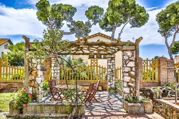 #969 - Villa El Faro | Holiday Rentals | Dora Rentals