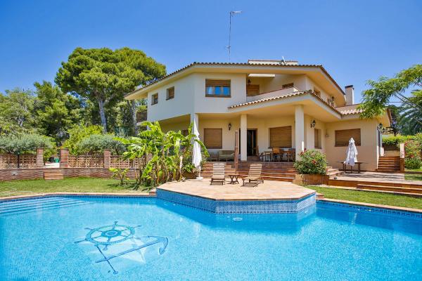 #980 - Villa El Faro | Holiday Rentals | Dora Rentals