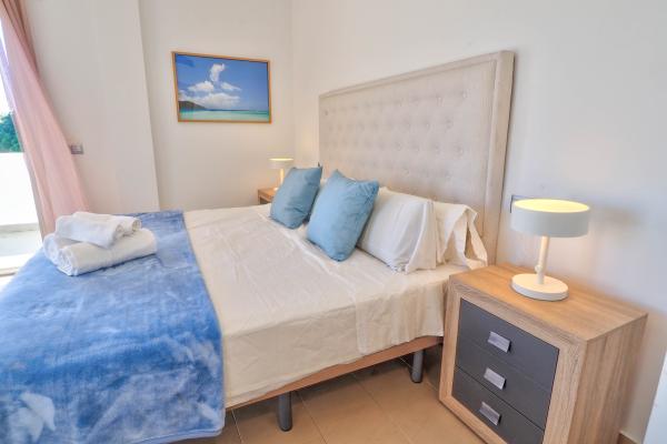 #99 - Villa Serena | Holiday Rentals | Dora Rentals